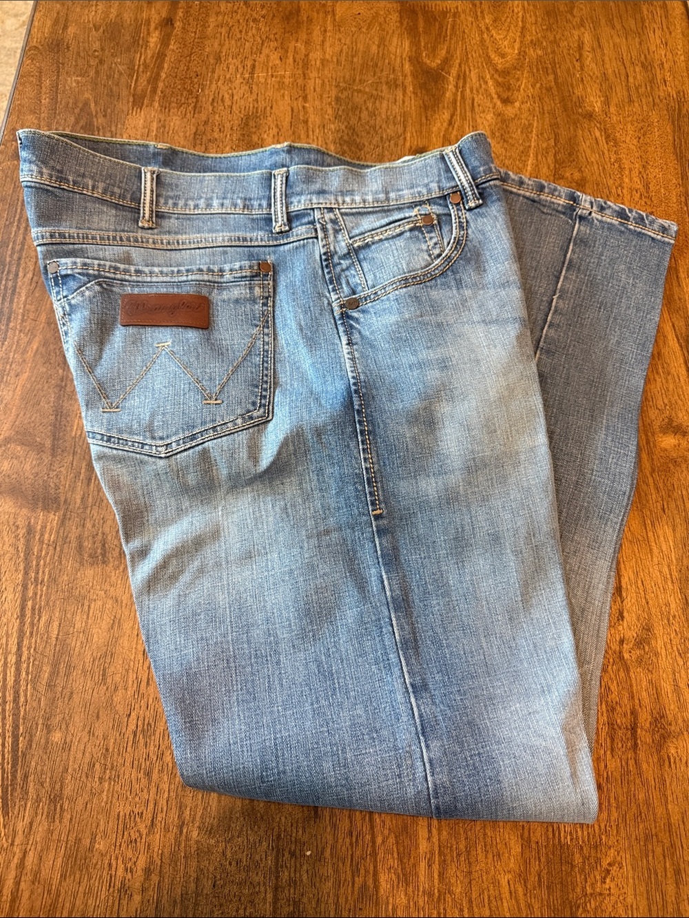 Wrangler Men's Light Blue Slim Straight Jeans